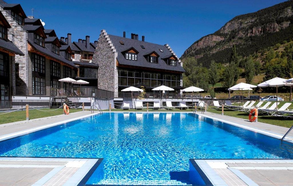 Hg Cerler Hotel Bagian luar foto